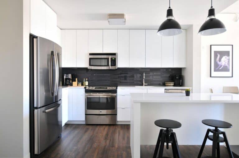 Edmonton multi-family apartment building being valued by a commercial real estate appraiser using the income approach